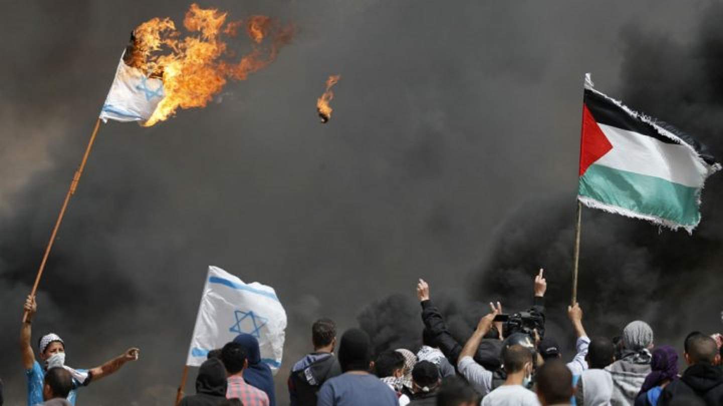 You are currently viewing غزة: مقتل فلسطيني وجرح العشرات في المنطقة الحدودية مع إسرائيل