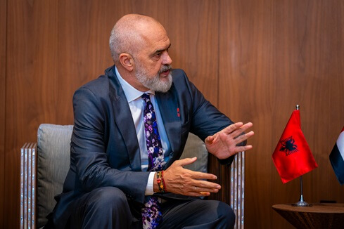 Abdullah bin Zayed Meets Albanian Prime Minister in New York